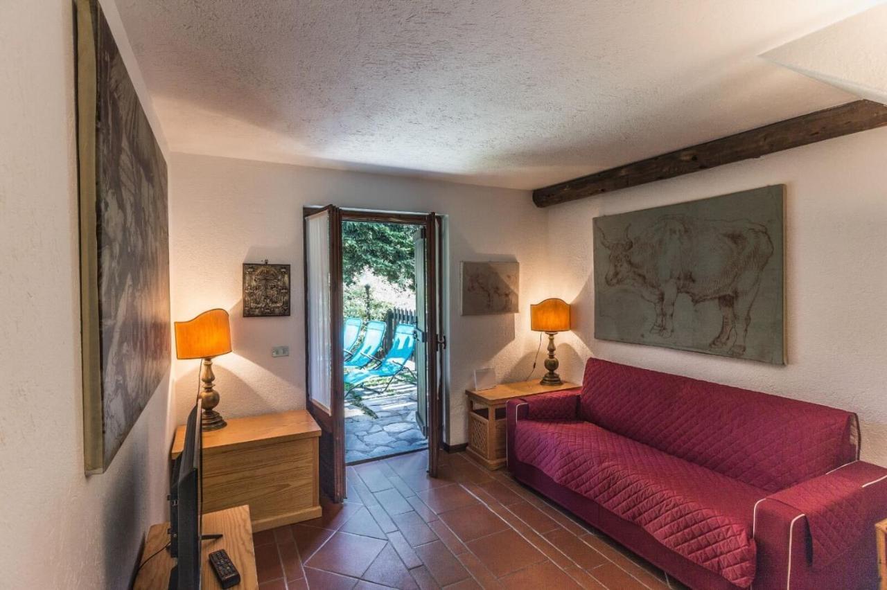 Altido Charming Apartments With Mountain Views And Green Backyard In ヴェッランド エクステリア 写真