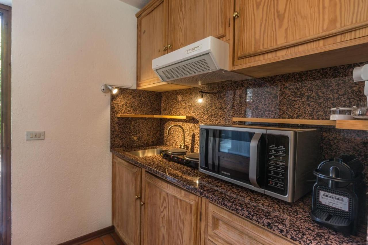 Altido Charming Apartments With Mountain Views And Green Backyard In ヴェッランド エクステリア 写真